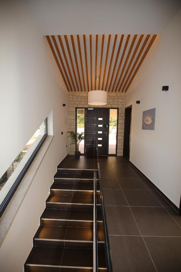 Villa Infinity Smrika Bagian luar foto